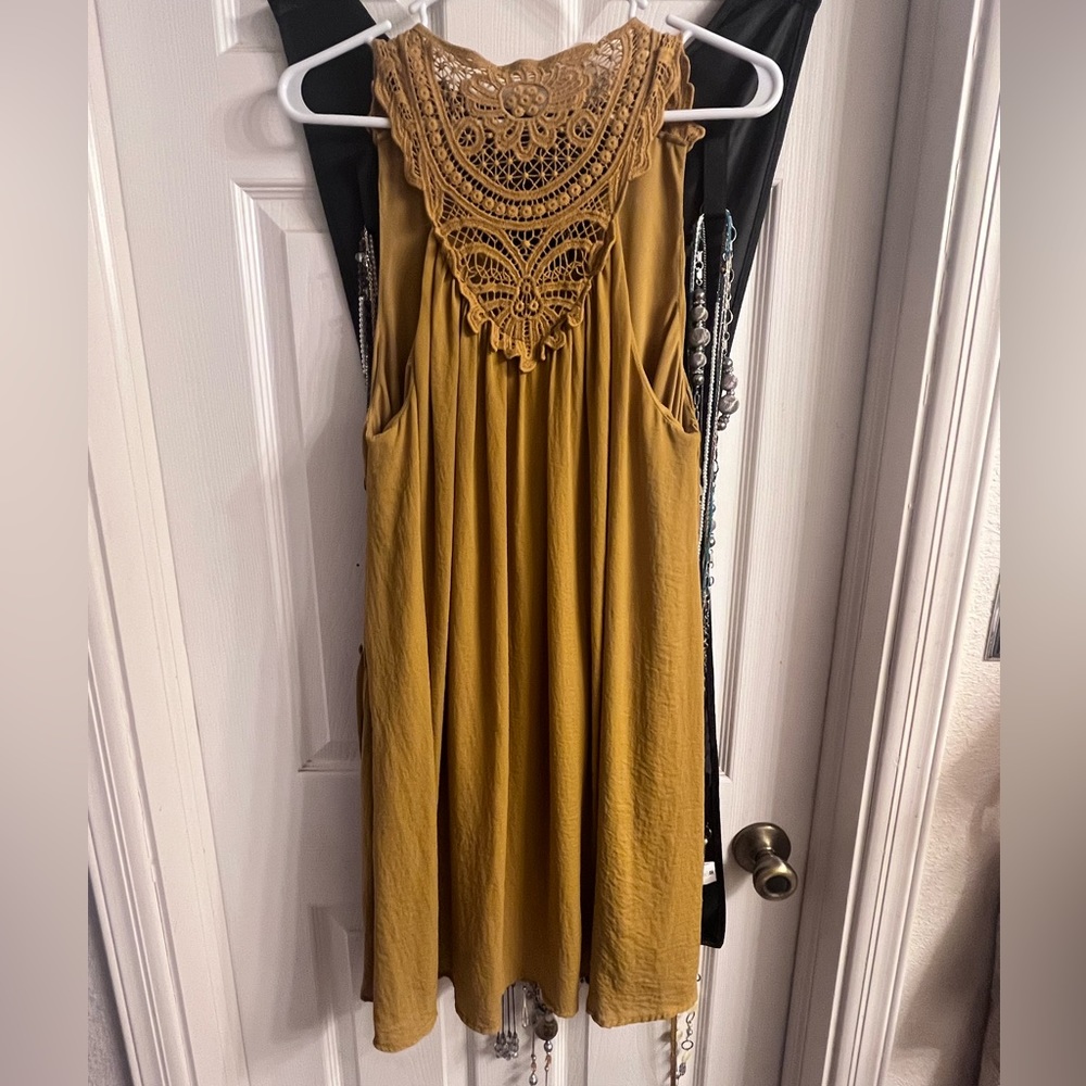 Large, cute yellow summer dress